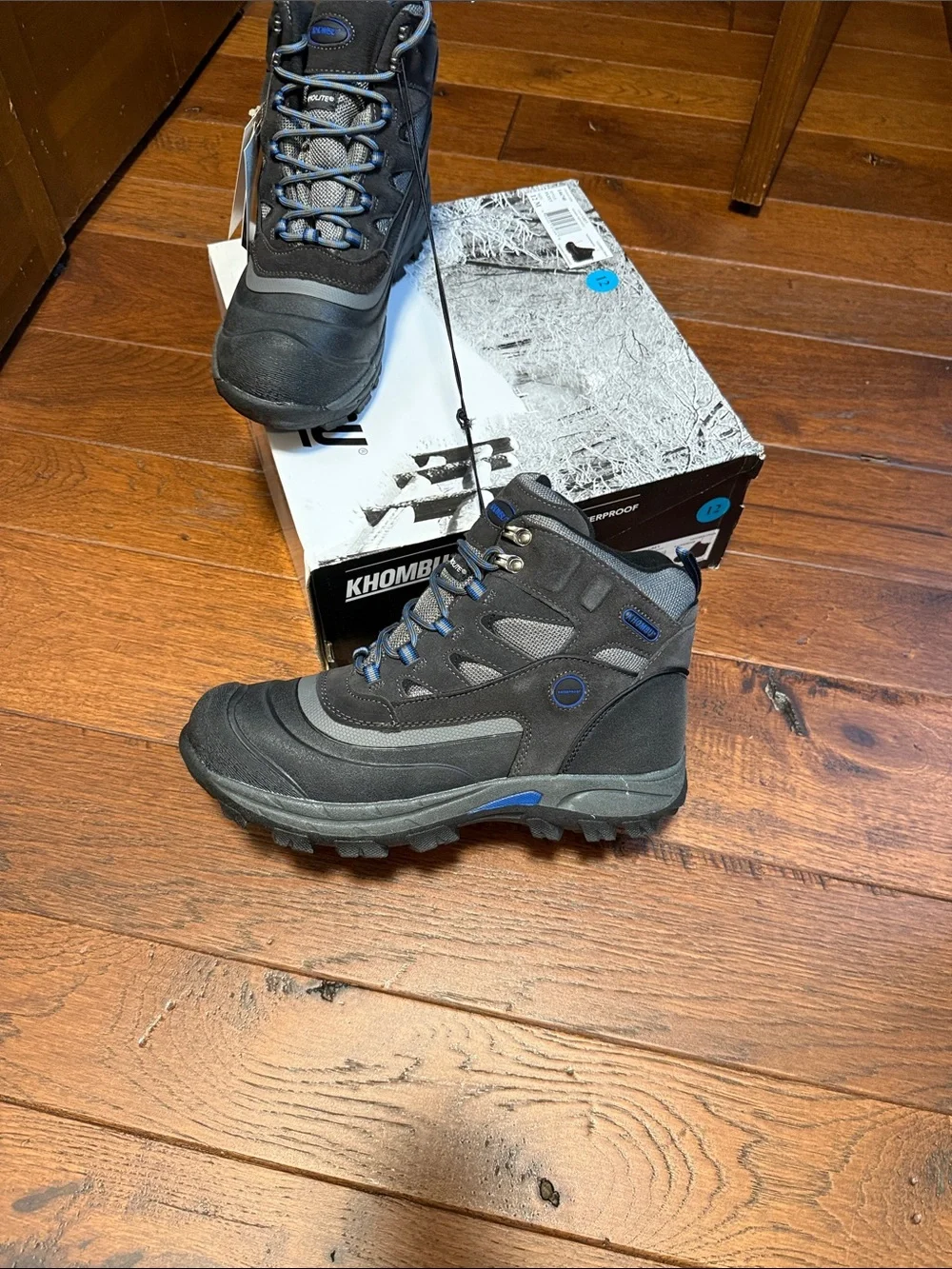 Khombu Men's Fleet Black and Blue Leather  Waterproof Snow Boots